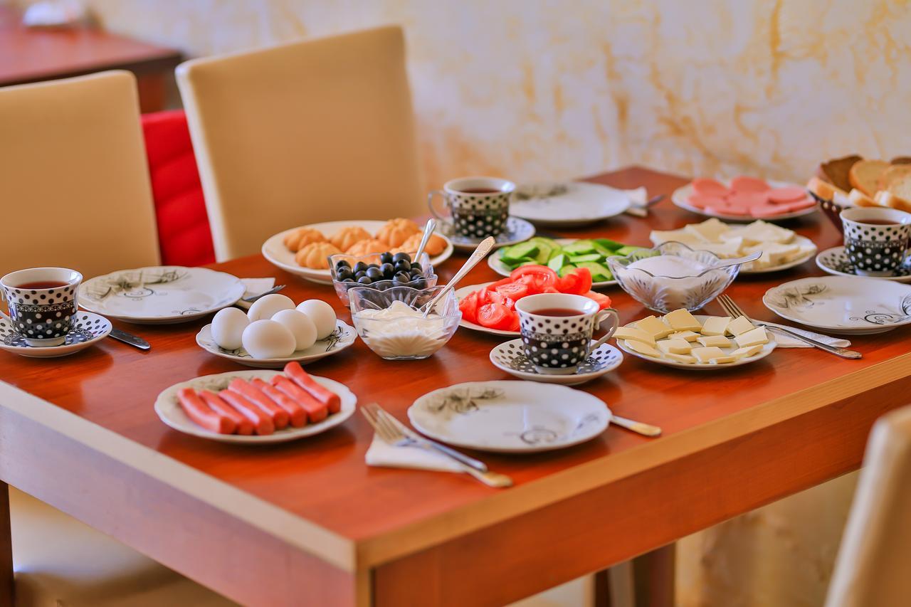 באטומי Royal Hotel מראה חיצוני תמונה