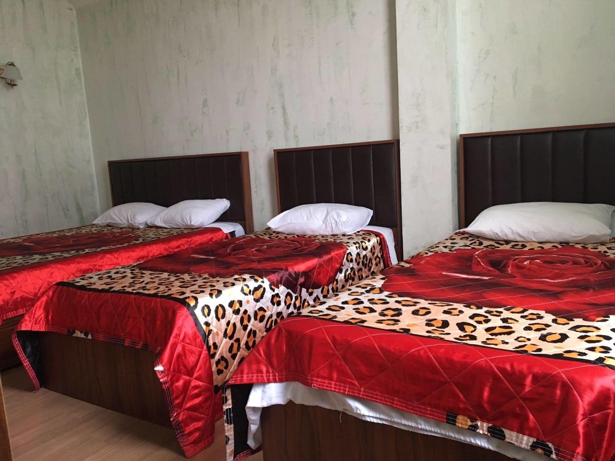 באטומי Royal Hotel מראה חיצוני תמונה
